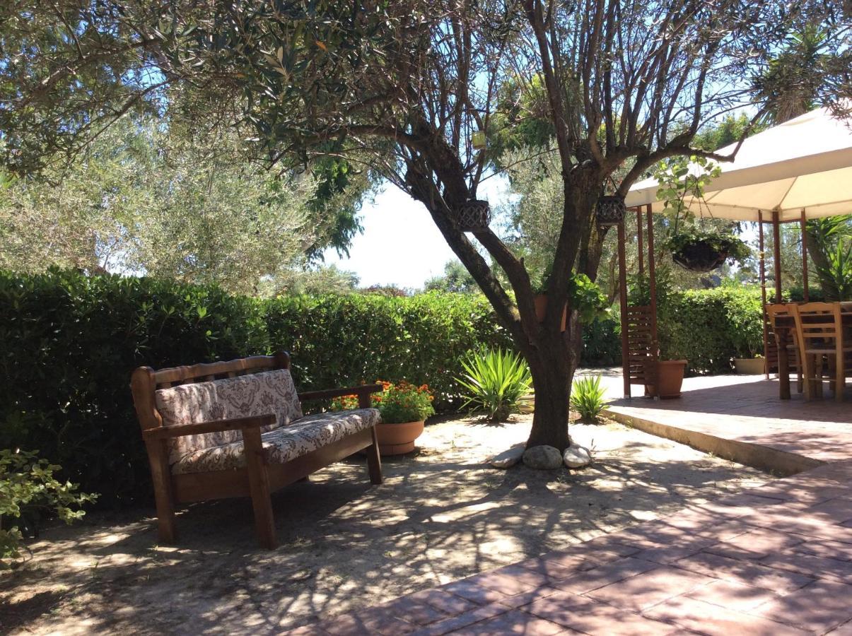 Kefalonia Apartments - Marias Studios - 2 Bedroom Apartment In Orchard, Spartia Exteriör bild